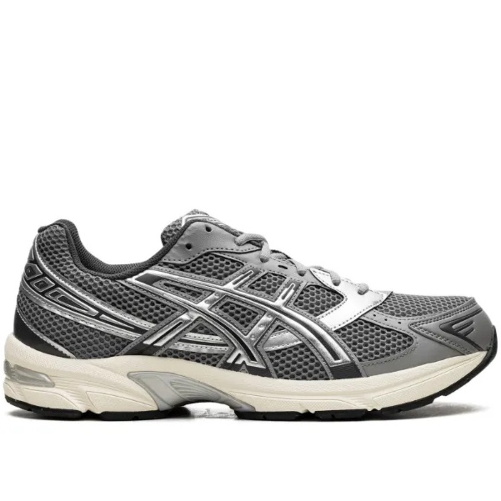 ASICS Gray and Silver Gell 1130 "Clay Grey/Pure Silver" Sneakers W7.5 M6